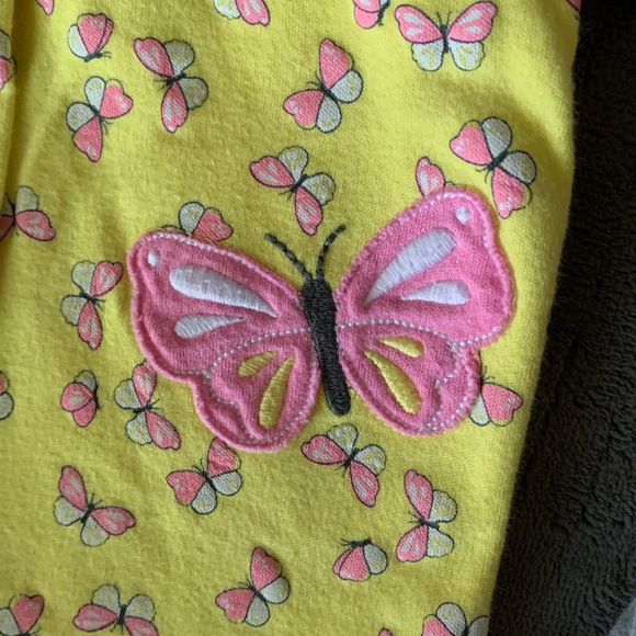 SOLD 3 Carter’s footies - Picture 4 of 6